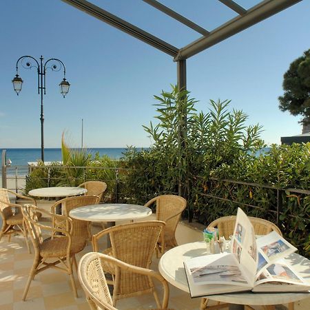 Hotel Lido Alassio Kültér fotó