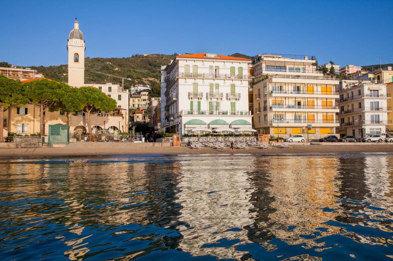 Hotel Lido Alassio Kültér fotó